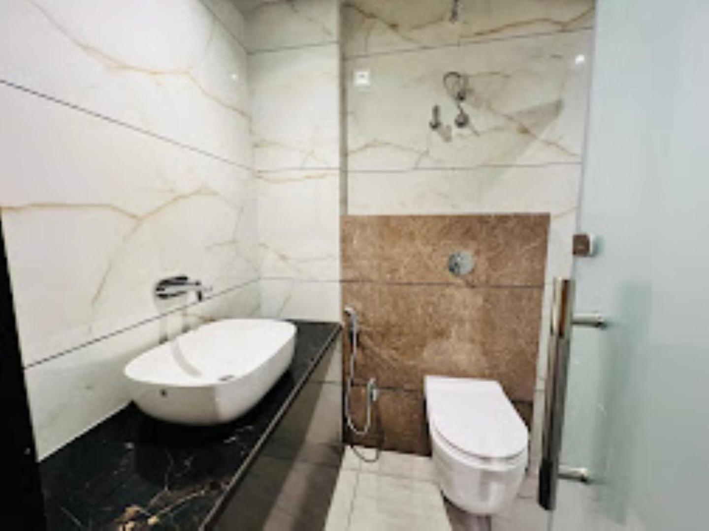 Hotel Parth Sitapur Muafi Exterior photo